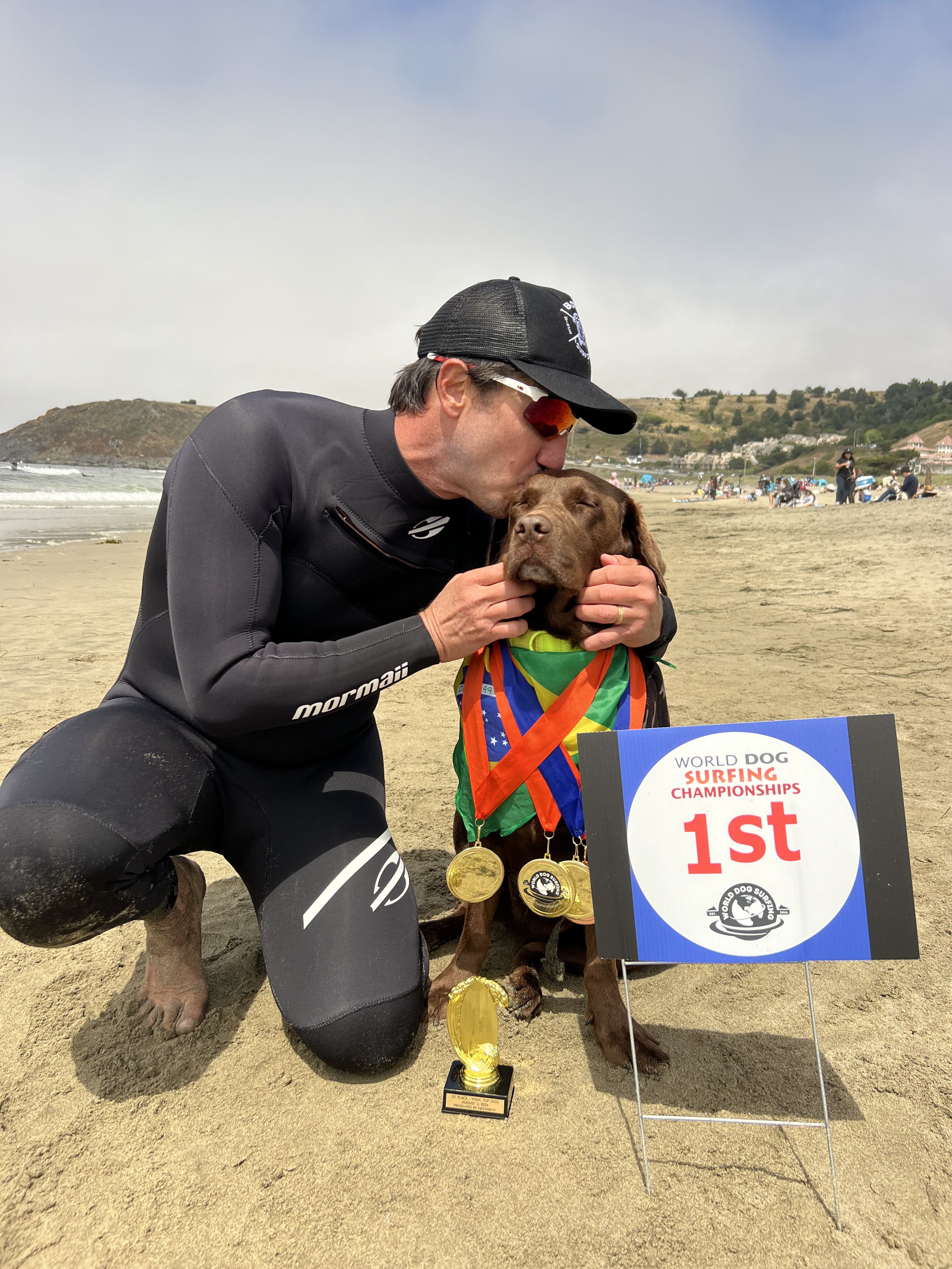 Labradora brasileira vence Campeonato Mundial de Surfe para Cães